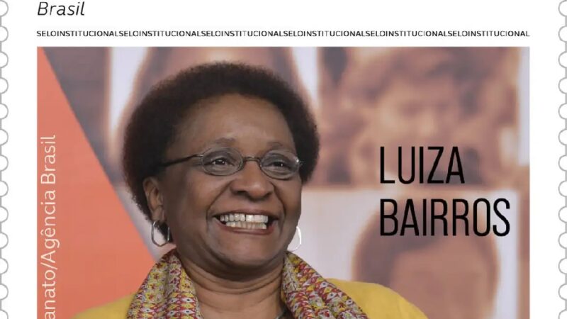 Selo em homenagem a Luiza Bairros, ex-ministra e ativista negra