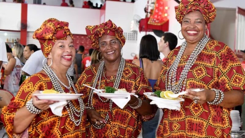 Fé, feijoada e samba em homenagem a Ogum/São Jorge