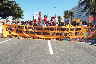 Mulheres Negras marcham por antirracismo e justiça