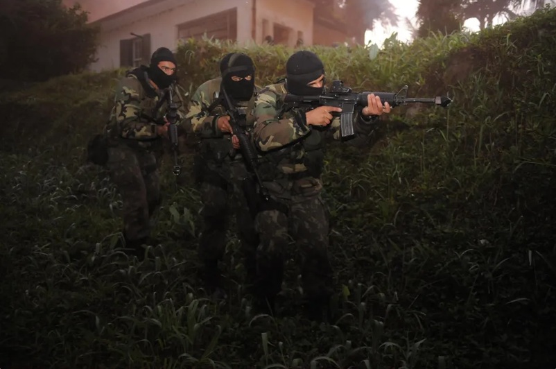 Tropas especiais - Kids pretos - Exército 