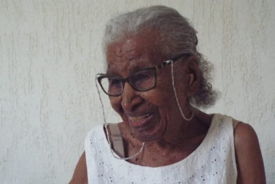 D. Maria Soares faz 102 anos, com livros e militância